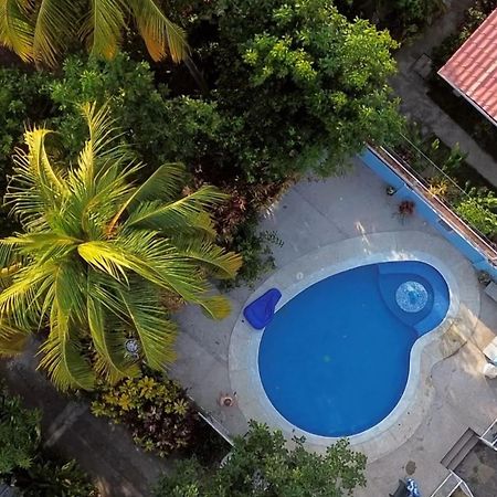 Hostal Tia Reyna El Zonte Bagian luar foto