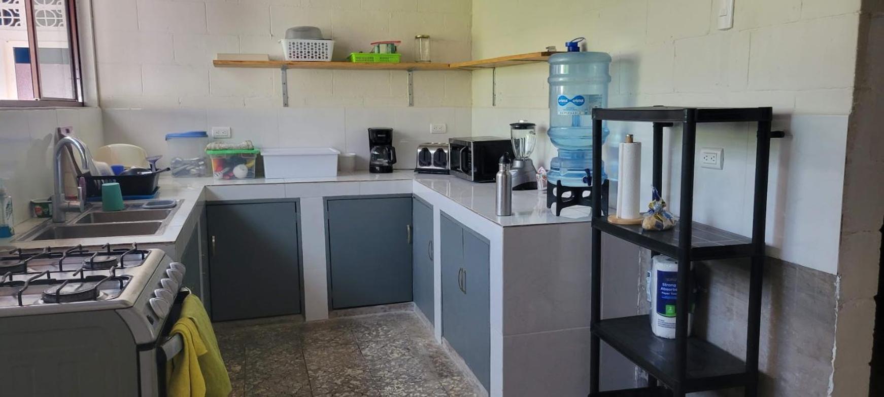 Hostal Tia Reyna El Zonte Bagian luar foto
