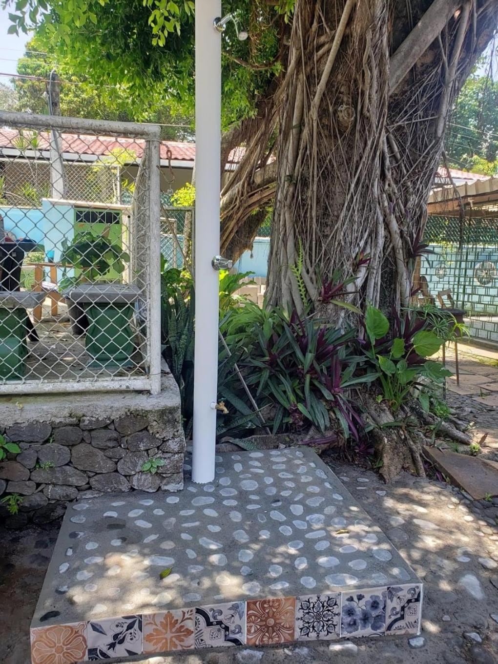 Hostal Tia Reyna El Zonte Bagian luar foto